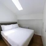 Palace * Arona